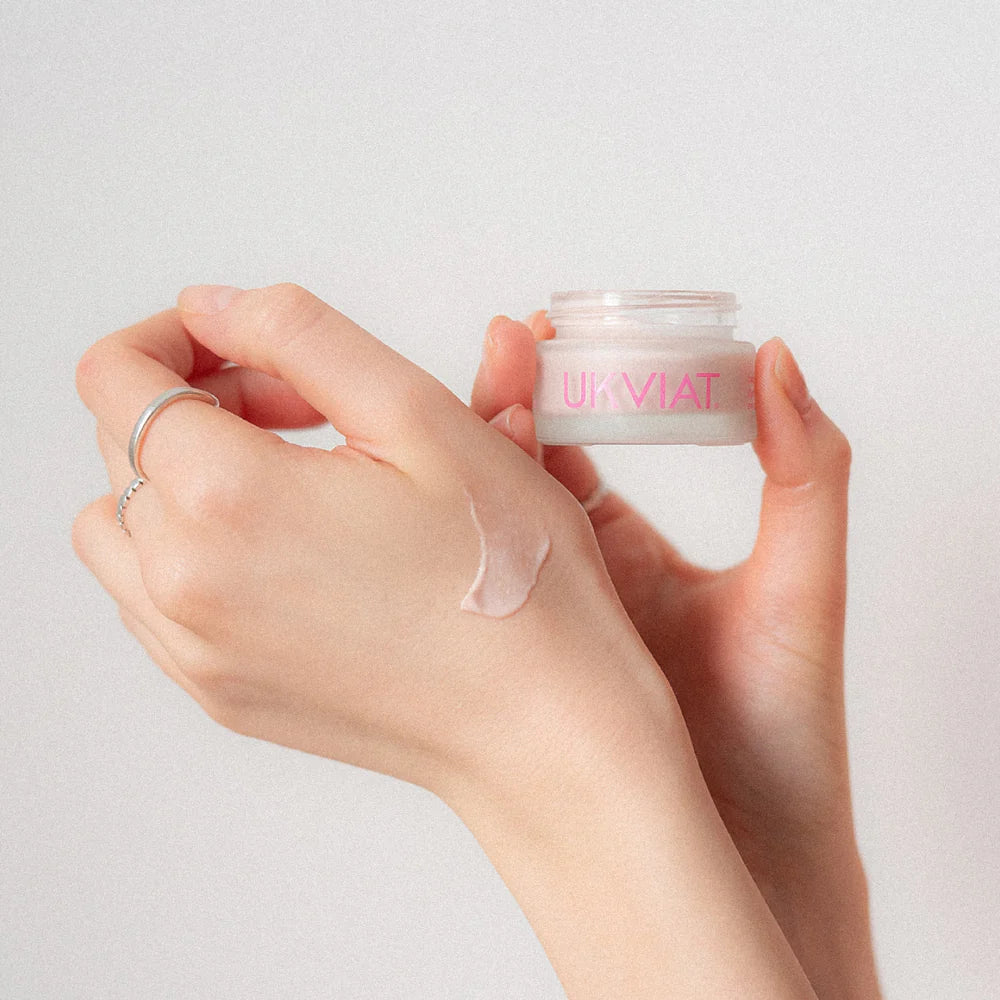 BABY PINK Illuminating Eye Cream