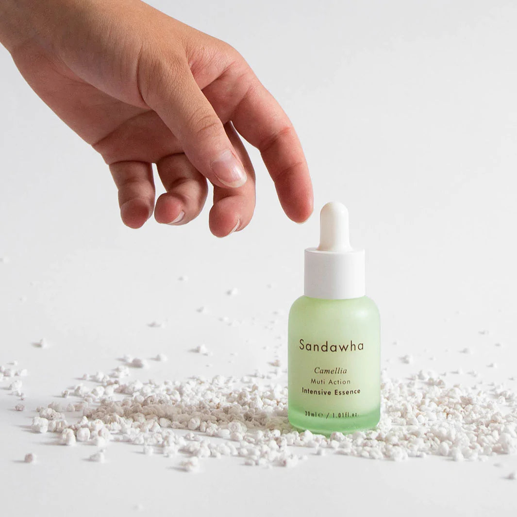 Camellia Liposome Multi Action Essence