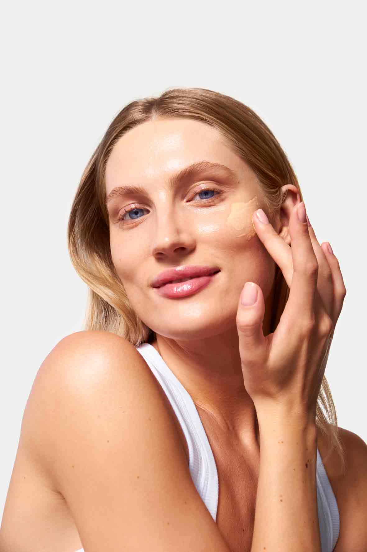 &quot;Holitint&quot; getöntes Pflegeserum - LIGHT